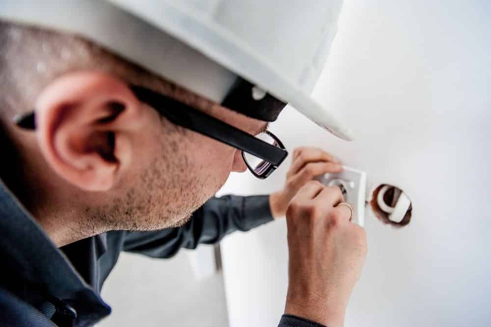 Electrical Troubleshooting and Inspection image